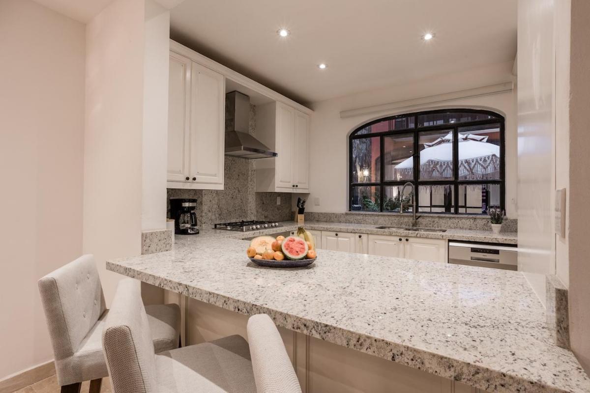 Luxury Apartments In Centro San Miguel De Allende With Rooftop & Jacuzzi Bagian luar foto