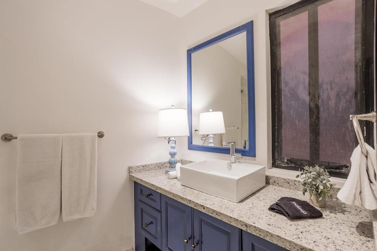 Luxury Apartments In Centro San Miguel De Allende With Rooftop & Jacuzzi Bagian luar foto