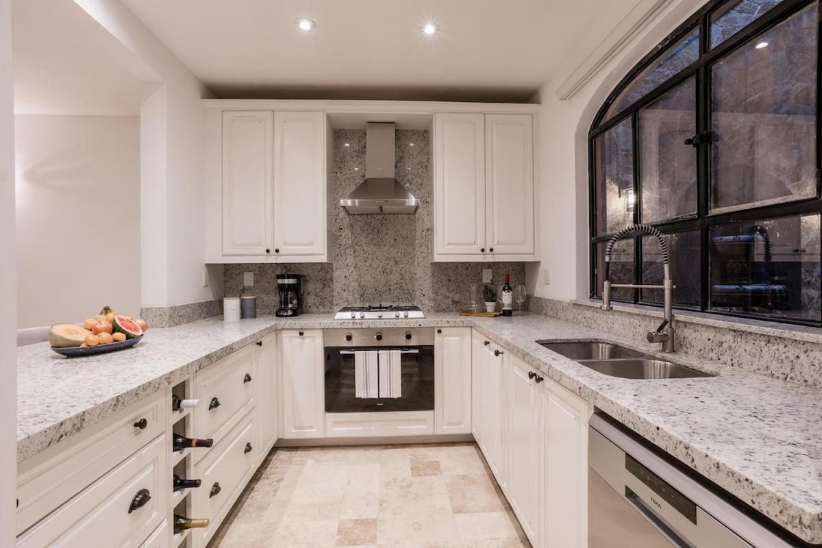 Luxury Apartments In Centro San Miguel De Allende With Rooftop & Jacuzzi Bagian luar foto